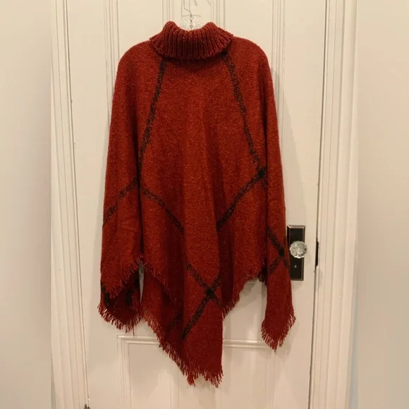 Eclipse Turtleneck Acrylic Poncho - Picture 2 of 3